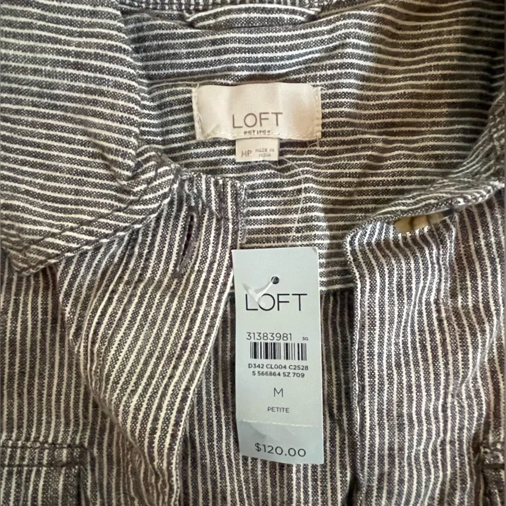 Striped Blue and White Jacket - Picture 4 of 4